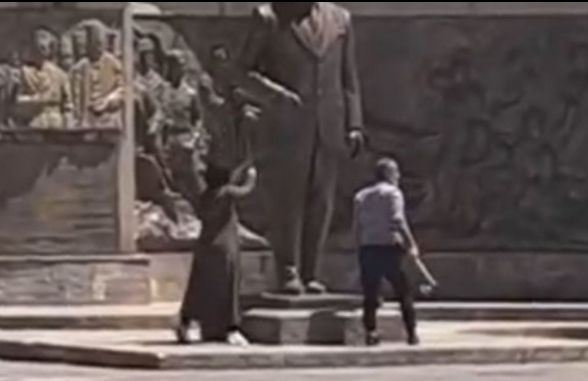 Atatürk Anıtı’na saldıran dayı ile yeğeni tahliye edildi